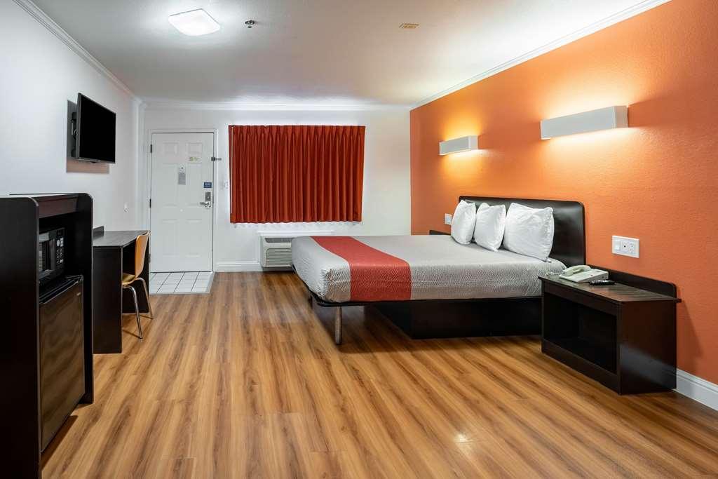 Motel 6-Lodi, Ca Oda fotoğraf
