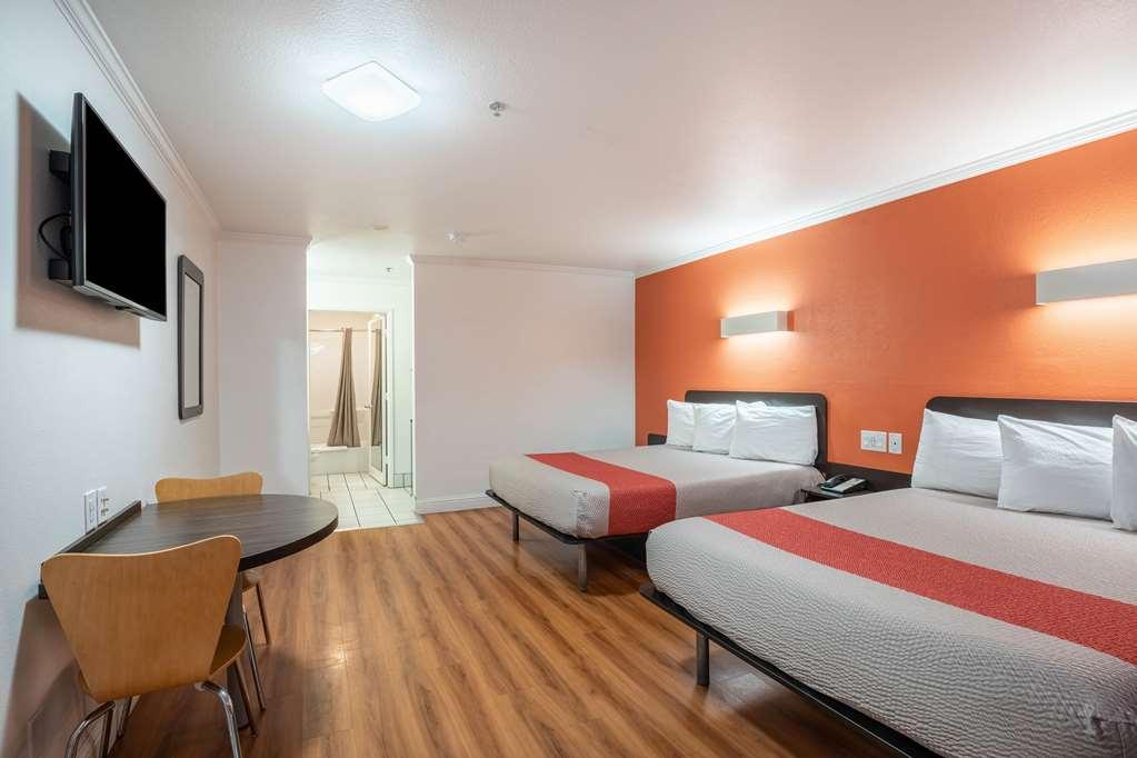 Motel 6-Lodi, Ca Oda fotoğraf
